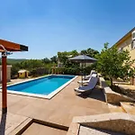Prázdninový dům My Dalmatia - Sucic With Private Pool And Mountain View *
