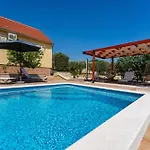 My Dalmatia - Sucic With Private Pool And Mountain View Prázdninový dům
