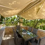 My Dalmatia - Sucic With Private Pool And Mountain View Prázdninový dům *