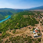 Prázdninový dům My Dalmatia - Sucic With Private Pool And Mountain View