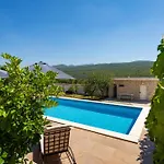 Prázdninový dům My Dalmatia - Sucic With Private Pool And Mountain View *