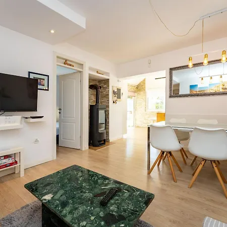 My Dalmatia - Sucic With Private Pool&mountain View Obrovac