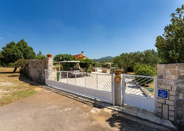 My Dalmatia - Sucic With Private Pool And Mountain View 別荘 オブロヴァツ