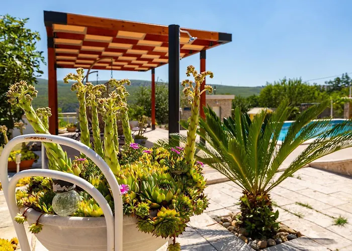 My Dalmatia - Sucic With Private Pool And Mountain View オブロヴァツ