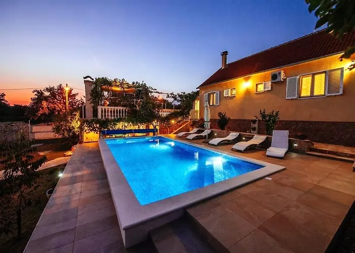 My Dalmatia - Sucic With Private Pool And Mountain View 別荘 オブロヴァツ