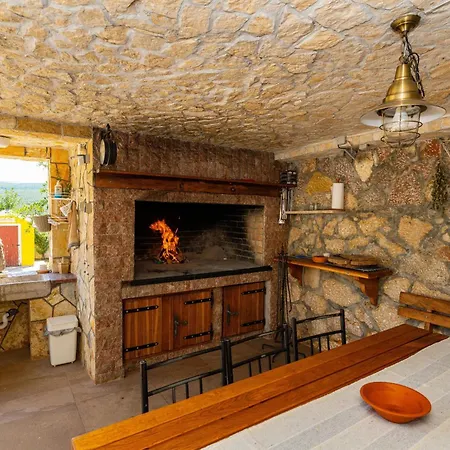 Dom wakacyjny My Dalmatia - Sucic With Private Pool And Mountain View *