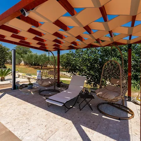 My Dalmatia - Sucic With Private Pool And Mountain View