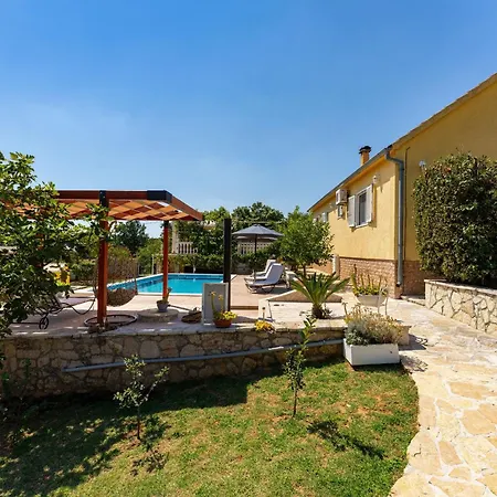 Σπίτι διακοπών My Dalmatia - Sucic With Private Pool And Mountain View Obrovac