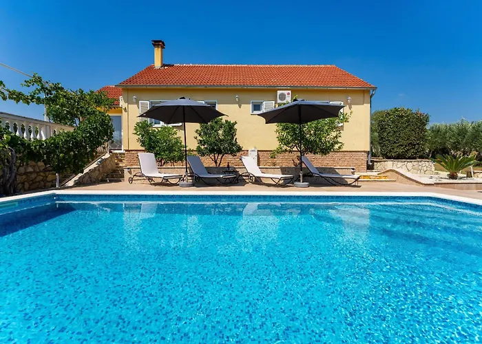 Ferienhaus My Dalmatia - Sucic With Private Pool And Mountain View Obrovac