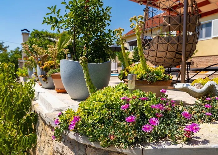 My Dalmatia - Sucic With Private Pool And Mountain View Ferienhaus
